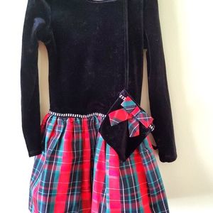 Dress for 5 years old girl, perfect condition with little bad